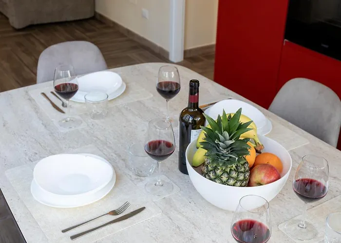 Spacious Three Bedroom Design Near Circo Massimo *