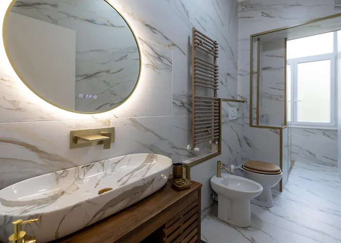 Spacious Three Bedroom Design Near Circo Massimo Appartement