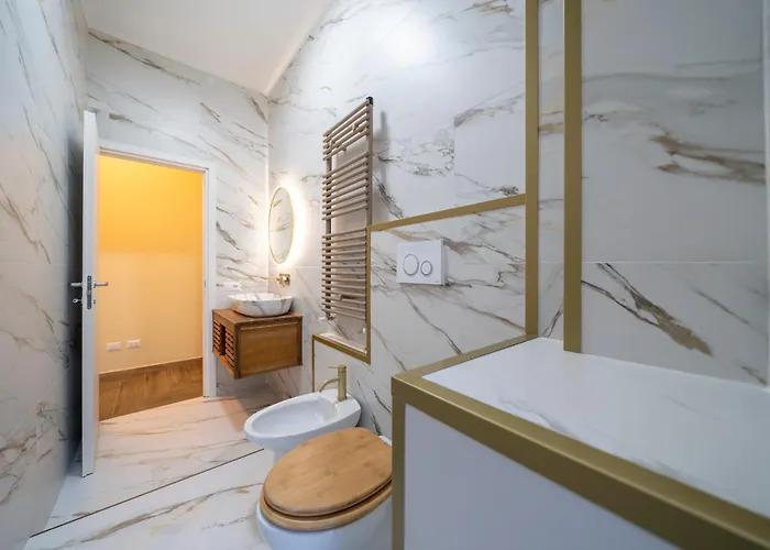 Spacious Three Bedroom Design Near Circo Massimo