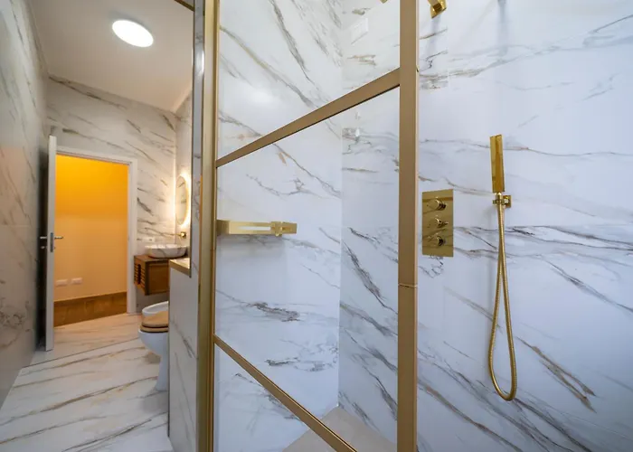 Spacious Three Bedroom Design Near Circo Massimo Appartement Rome