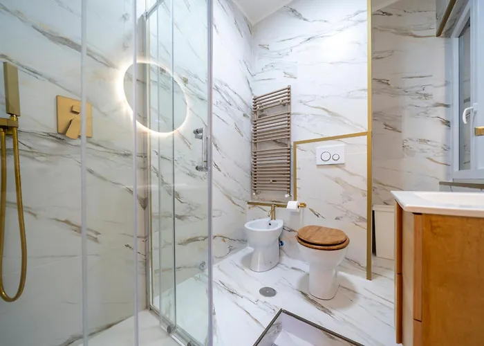 Spacious Three Bedroom Design Near Circo Massimo Appartement Rome